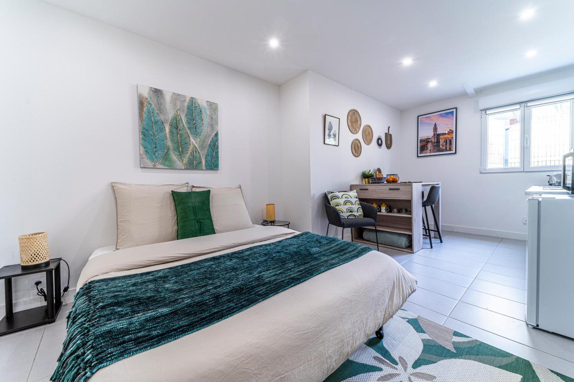 Апартаменты Le Cosy - Free Parking - Proche Gares Lille - Netflix - Wifi Мон-ан-Барёль Экстерьер фото